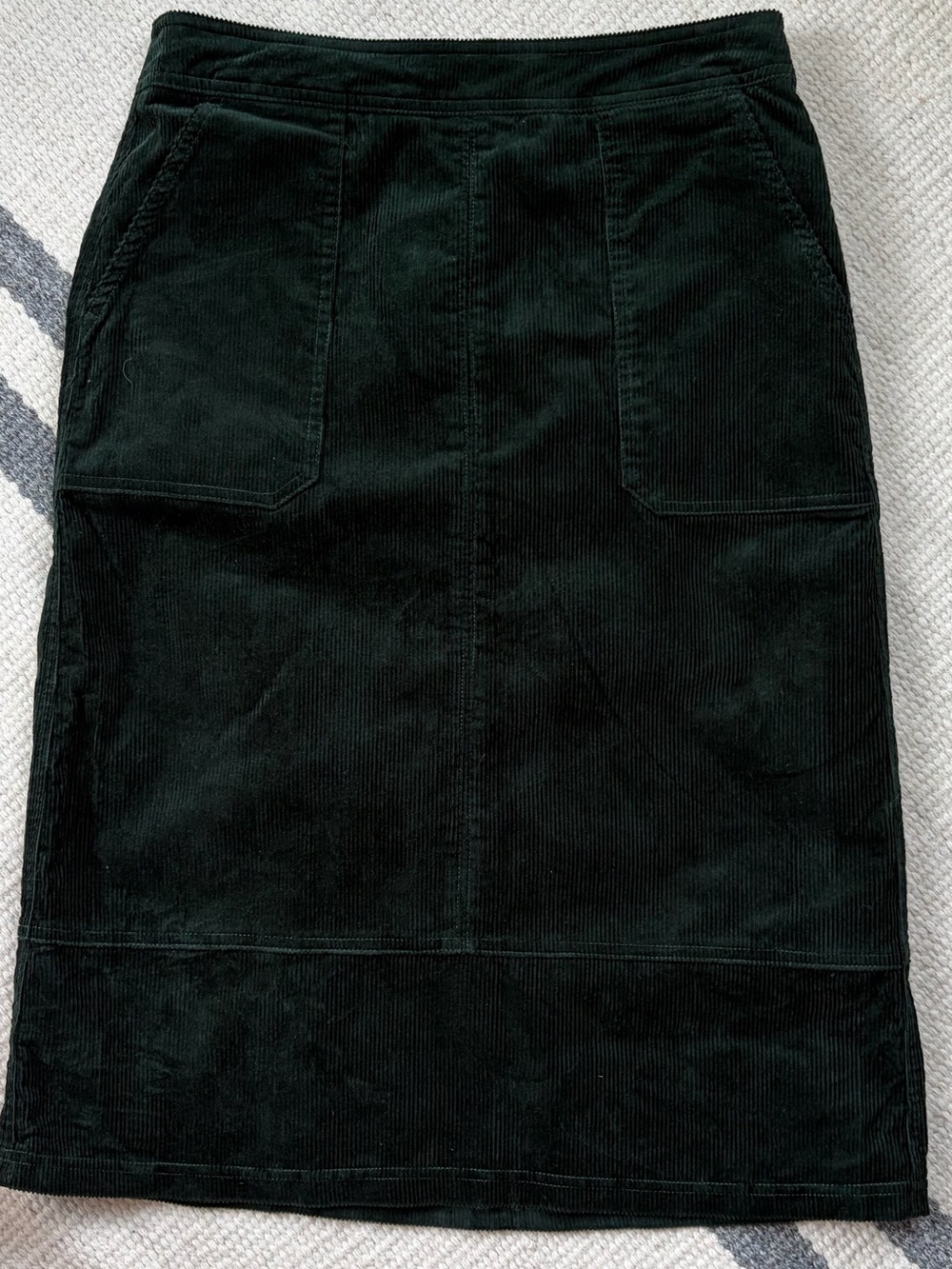 BODEN Dark Green Corduroy Midi Skirt SIZE 6 Career Fall Wardrobe Pockets Zipper